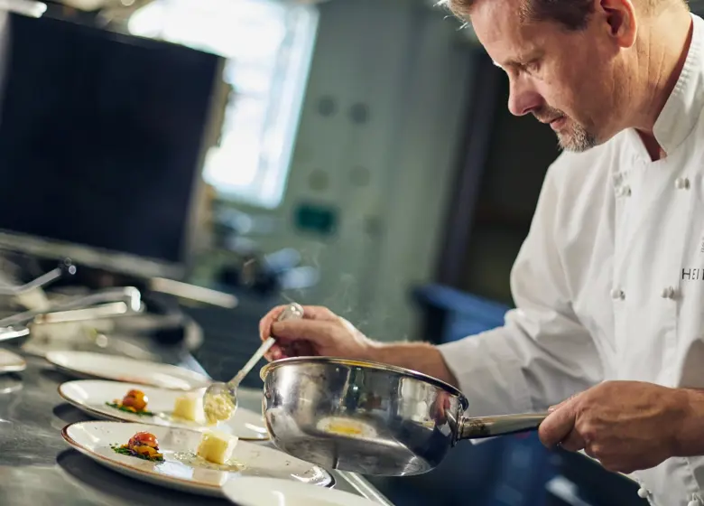 heimatt-restaurant-kokk.jpg